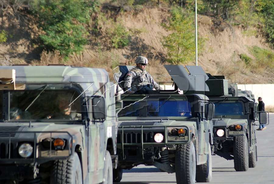 NATO-ja tregon se a ka rrezik që trupat amerikane të tërhiqen edhe nga Kosova, pas Irakut dhe Afganistanit