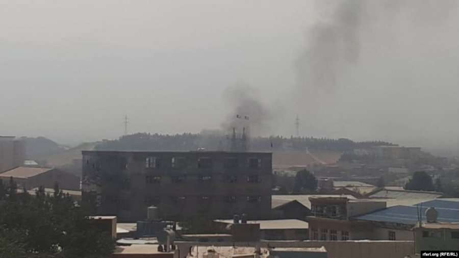 Qeveria afgane fajëson talibanët për sulmet me raketa në Kabul