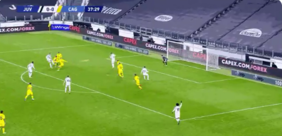 Cristiano Ronaldo kalon Juventusin në epërsi me një gol fantastik ndaj Cagliarit