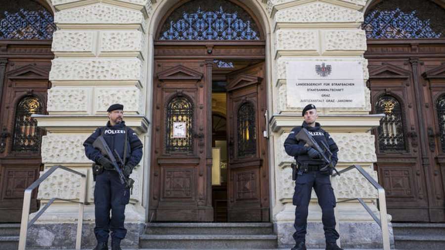 Nehammer: Terroristi Kujtim Fejzullahu gjithashtu planifikoi sulme ndaj kishave