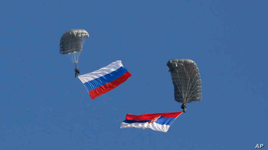 Rusia hap zyrë të Ministrisë së Mbrojtjes në Serbi, në përpjekje për t’i thelluar lidhjet ushtarake