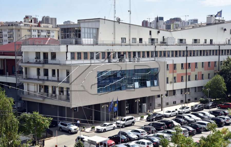 Sot mblidhen katër komisione parlamentare