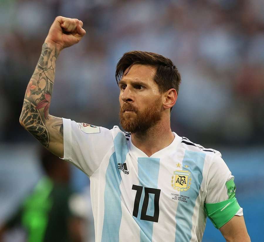 Scaloni publikon listën, Messi, Dybala e Lautaro në kombëtare