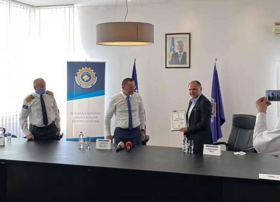 “Frutex” kompania e parë që pajiset me Certifikatë si Operator i Autorizuar Ekonomik