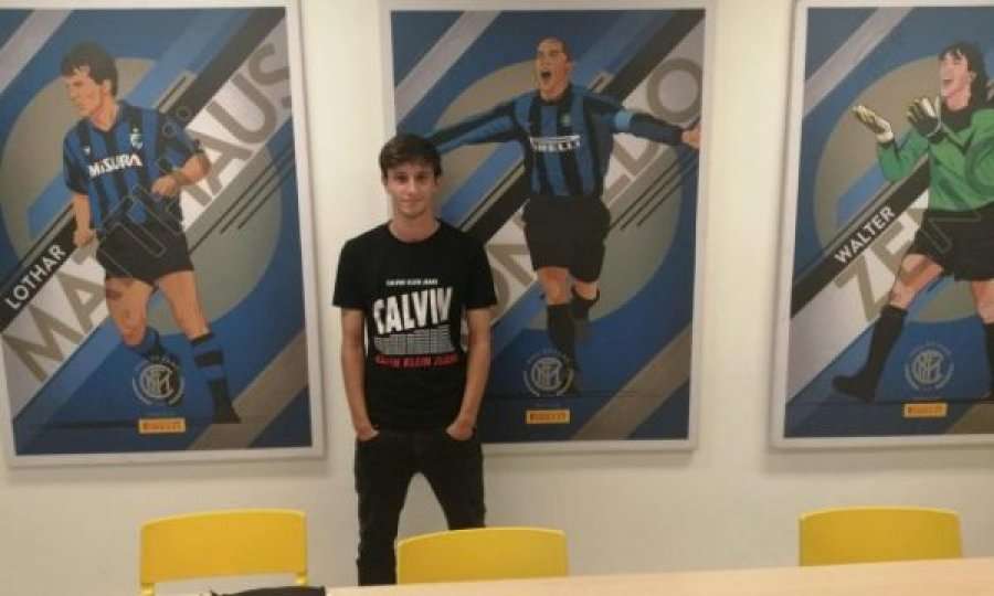 Zyrtare: Futbollisti i talentuar shqiptar transferohet te Interi 