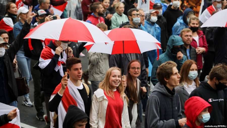 Vazhdojnë protestat kundër Lukashenkës