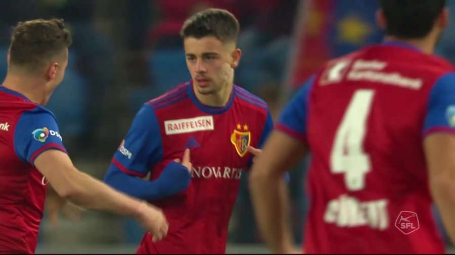 Pas 34 minutash, Edon Zhegrova largohet nga loja
