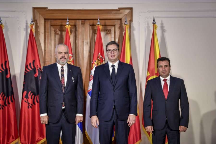 Merr formë mini-Shengeni Ballkanik