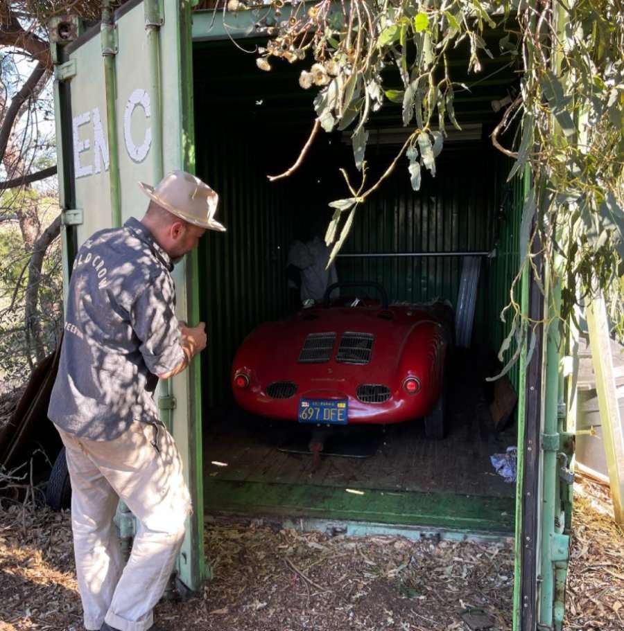 Qëndronte i mbyllur prej 35 vitesh, ky Porsche i veçantë del sërish në rrugë
