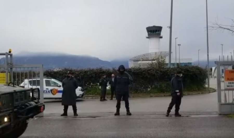 Bllokimi i aeroportit në Tiranë, shoqërohen disa prej kontrollorëve të Albcontrol