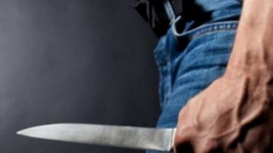 Arrestohet një person në Podujevë, që sulmoi me thikë një tjetër
