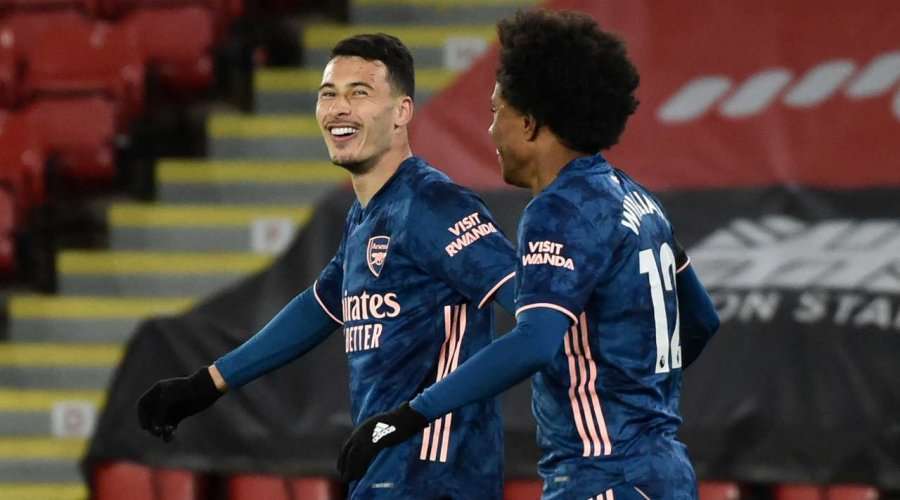 Arsenali merr tri pikë të rëndësishme, hyn në luftë për një pozitë në garat evropiane
