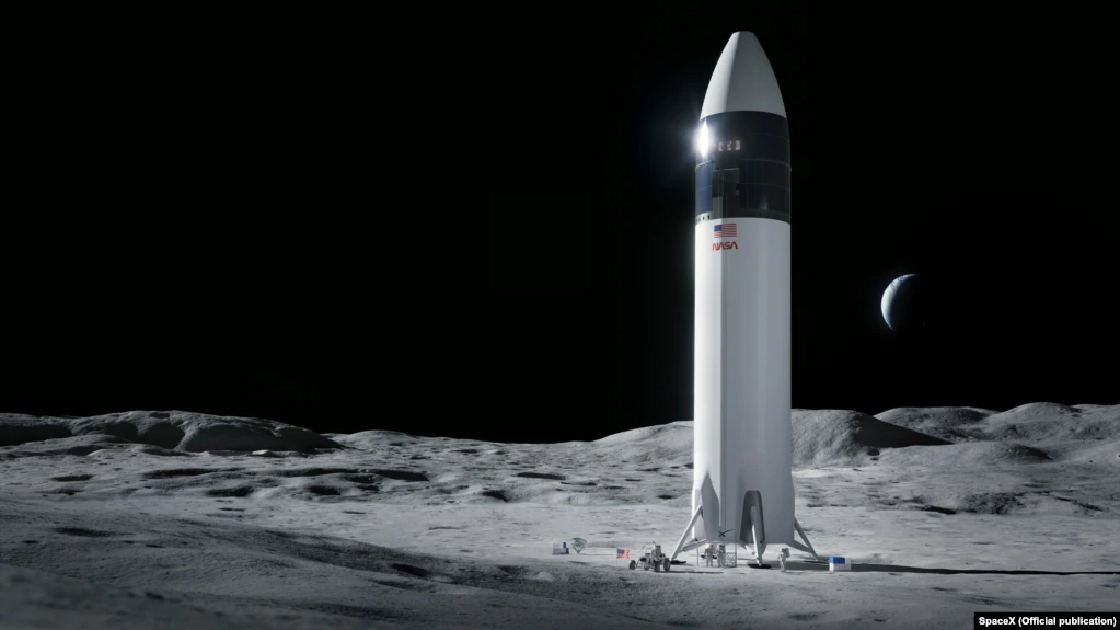 SpaceX do të ndërtojë anijen kozmike për lëshim në Hënë