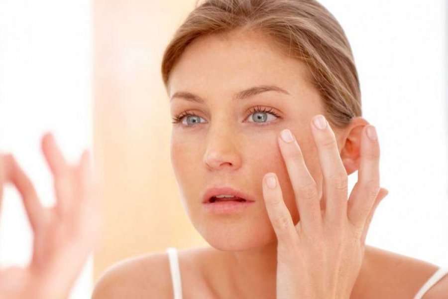 Gjashtë arsye përse lëkura juaj ka nevojë për vitaminë C