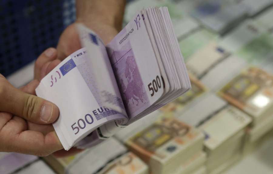 Nuk ka kredi për punonjësit e sektorit privat