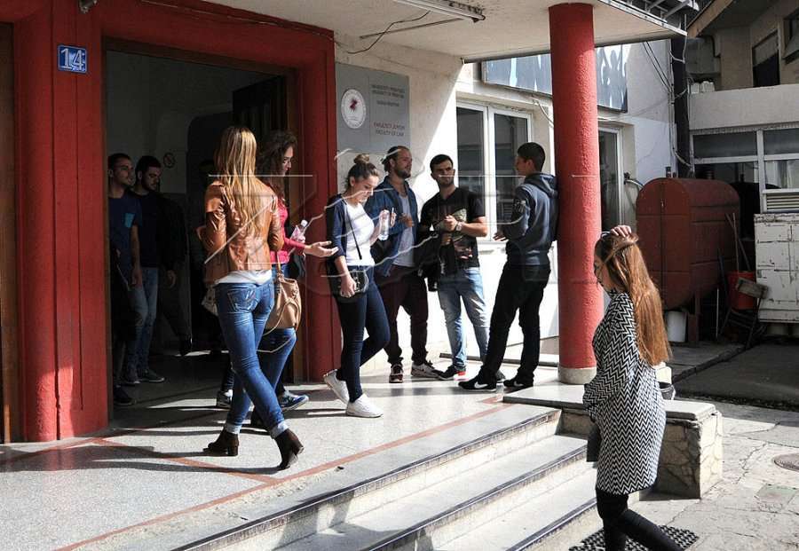 ORCA: Profesorët e universiteteve publike me pozita drejtuese paguhen më shumë se presidentja e vendit