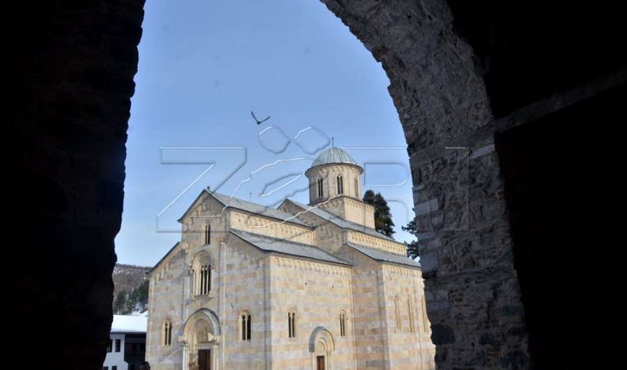Lidhja e Historianëve kërkon që të mos zbatohet vendimi i Kushtetueses për pronat në Deçan