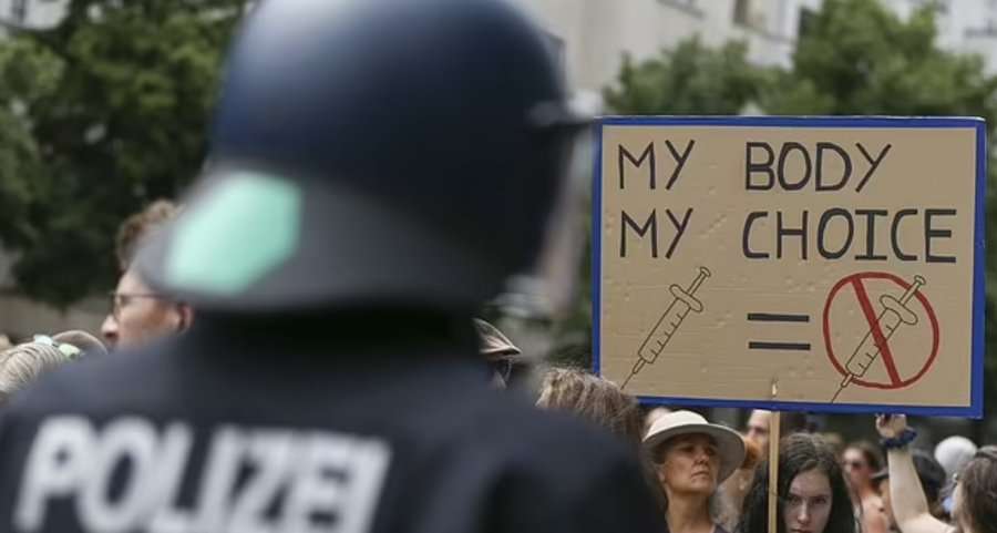 “Kundër diktaturës së koronavirusit”, protesta në Gjermani, dhjetëra të arrestuar