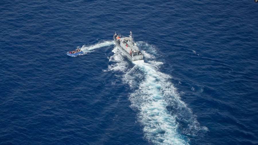 Shpëtohen 700 migrantë që tentuan të kalojnë Mesdheun