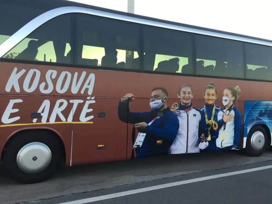 Pritje speciale për ekipin e xhudos në Aeroportin e Prishtinës