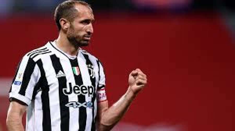 Zyrtare: Chiellini vazhdon kontratën me Juventusin