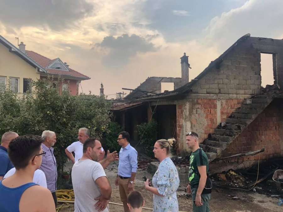 Situatë kritike me zjarret në Suharekë, digjen disa shtëpi