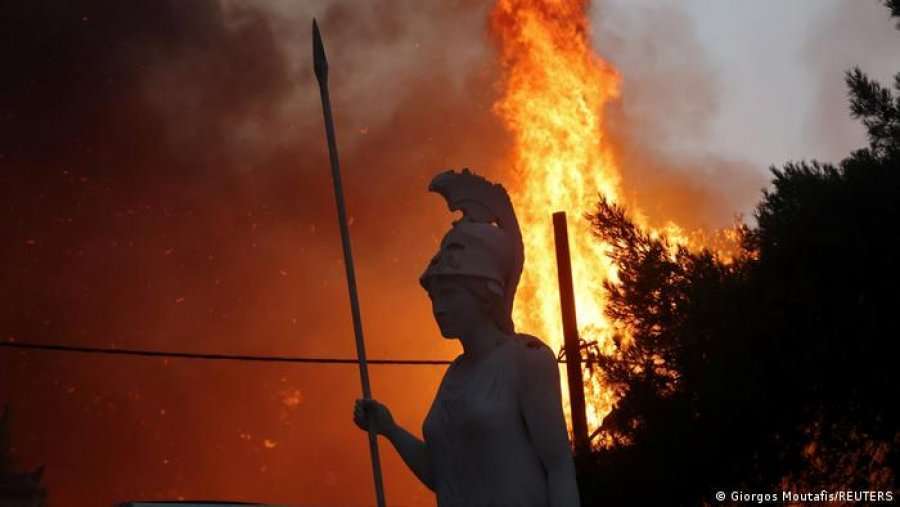 Nxehtësi përvëluese dhe zjarre në Itali dhe në jugun e Evropës