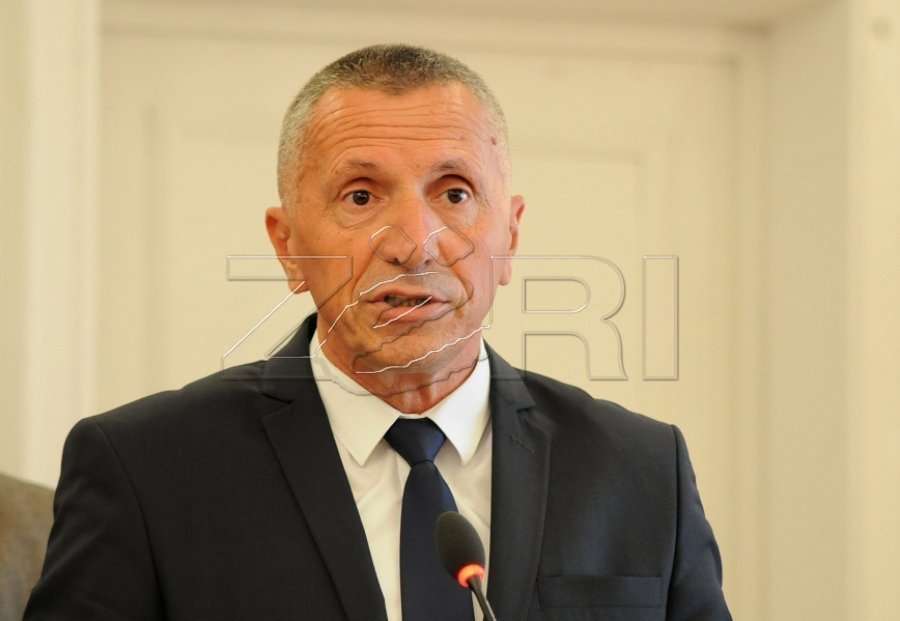 Kamberi për FAZ-in: Demokratizimi i Serbisë s’mund të bazohet në riprodhimin e modeleve të vjetra nacionaliste