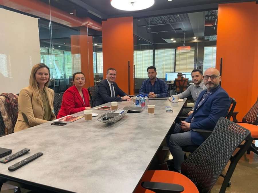 Konsullata e përgjithshme e Kosovës në New York viziton kompanitë e afaristëve “Dreshaj” Setplex dhe Tv Alb