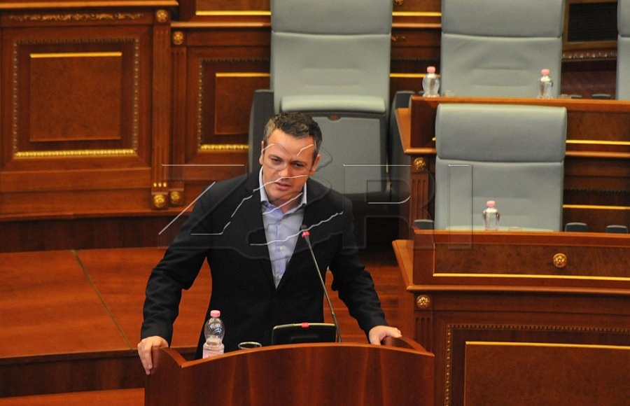 Gashi i thotë Kurtit se si “politikan akrobat” ka refuzuar të gjitha projektet energjetike