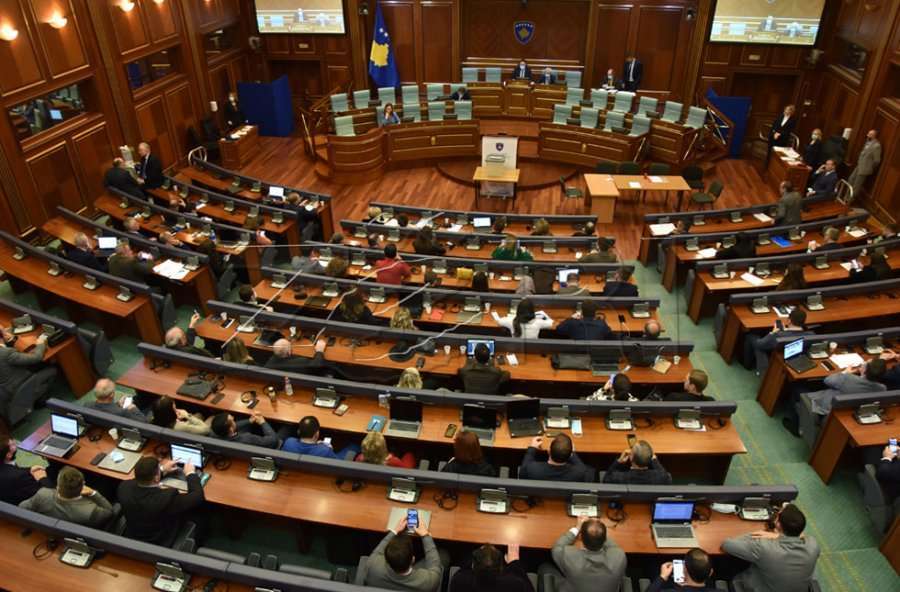 Kuvendi pritet të nxjerrë rezolutë për çështjen e referendumit të Serbisë