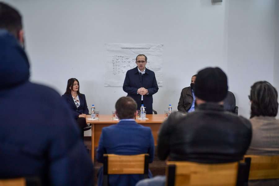 Hoti: Kosova po i kthehet gradualisht normalitetit
