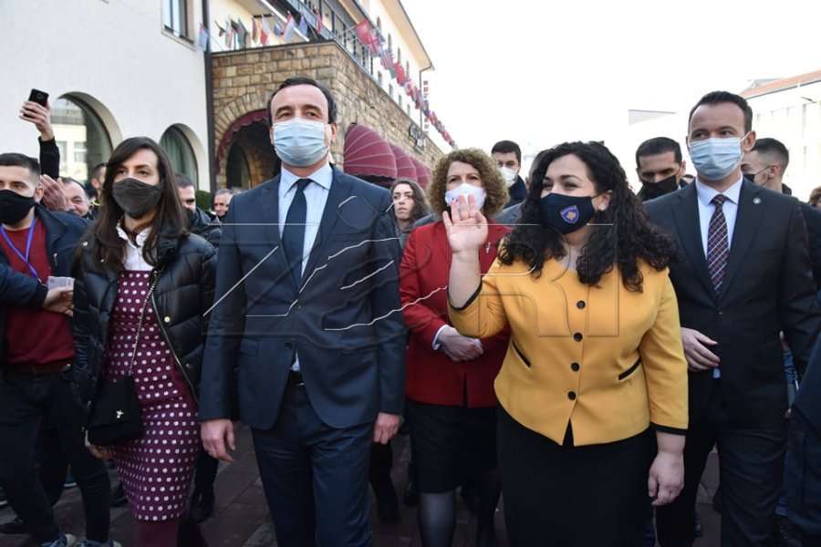 Kurti dhe Osmani nisin fushatën në Pejë, paralajmërohet pranverë historike