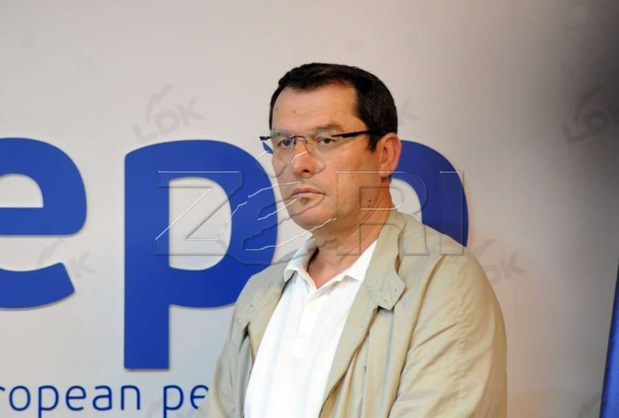 Edhe Gecaj i LDK-së e krahason Kurtin me Leninin