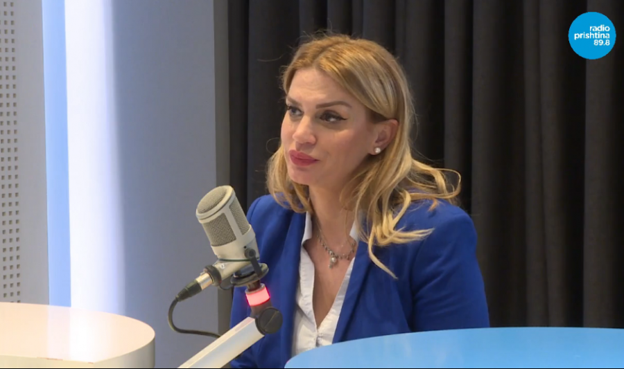 Ejupi-Hajzeraj: Me AAK-në në qeveri do të ndajmë nga 150 euro për gratë e punësuara