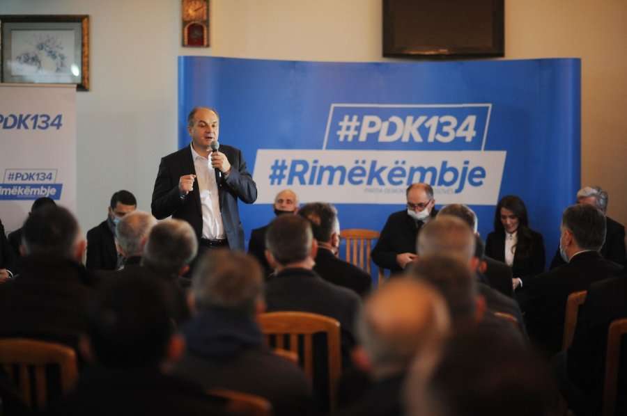 Hoxhaj në Has dhe Zhur: Përkundër goditjes nga Specialja, PDK-ja partia e vetme që mund të rimëkëmbë Kosovën