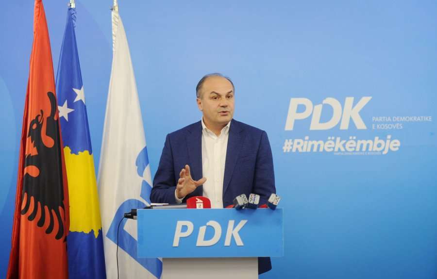 Hoxhaj uron Vetëvendosjen, përjashton koalicionin paszgjedhor