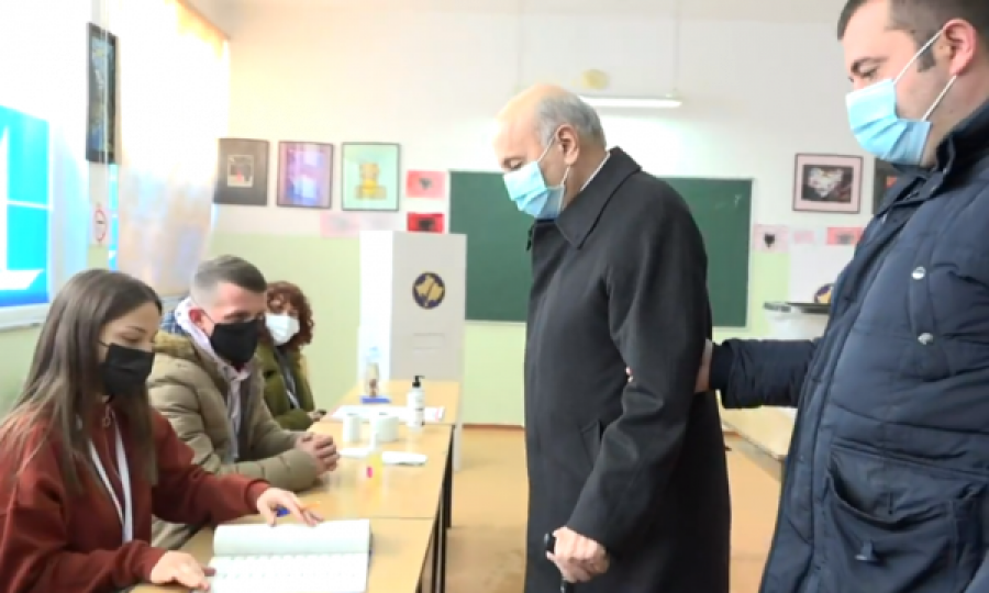Voton Isa Mustafa: Qytetarët të dalin në votime, të votojnë për demokratizim dhe forcim të shtetit