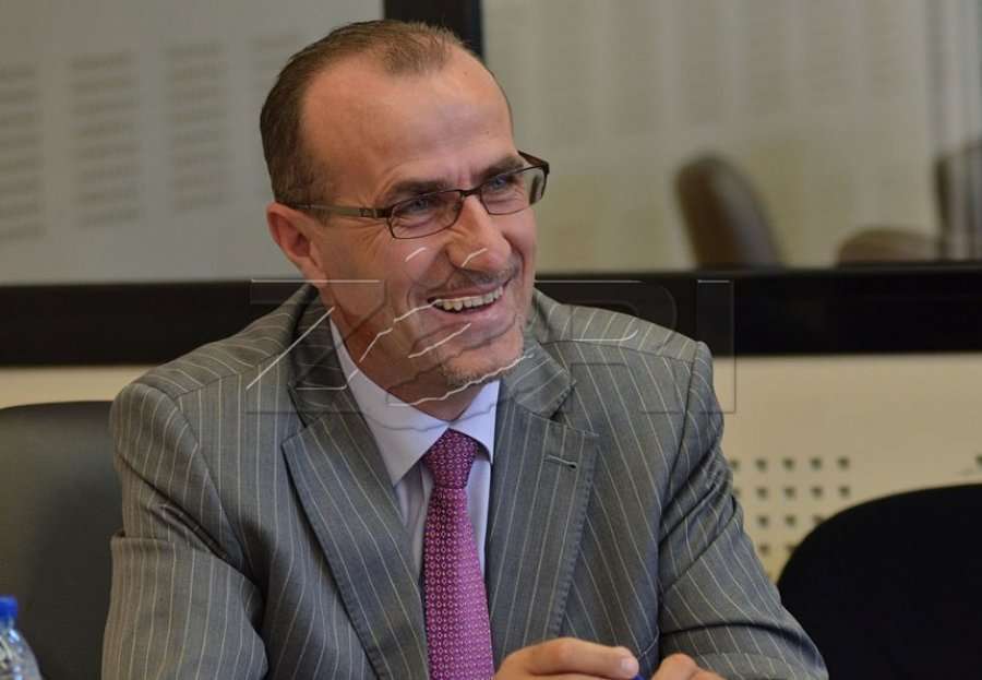 Bekim Haxhiu tregon nëse PDK-ja do të hyjë në koalicion me VV-në