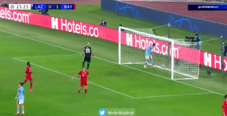 Vetëm 17-vjeçar, por shënon supergol në ndeshjen Lazio - Bayern Munich