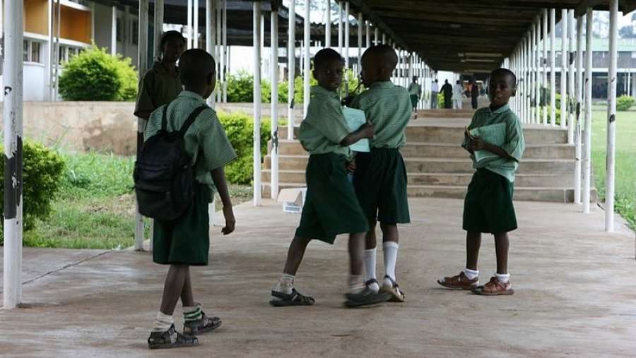 Nigeri, ushtria mobilizohet për të shpëtuar 317 vajza të rrëmbyera në një shkollë