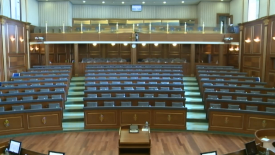 Kryetari i “Nasa Inicijativa”: Qëllimi i protestës është kundërshtimi i uzurpimit të vendeve të garantuara në Kuvendin e Kosovës