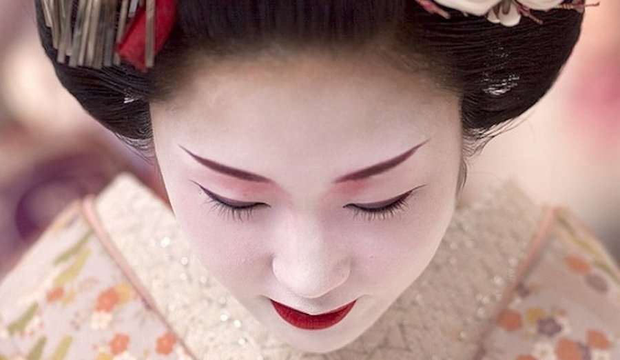 Disa fakte interesante që tregojnë se jetesa dhe rutina e grave japoneze është shumë ndryshe