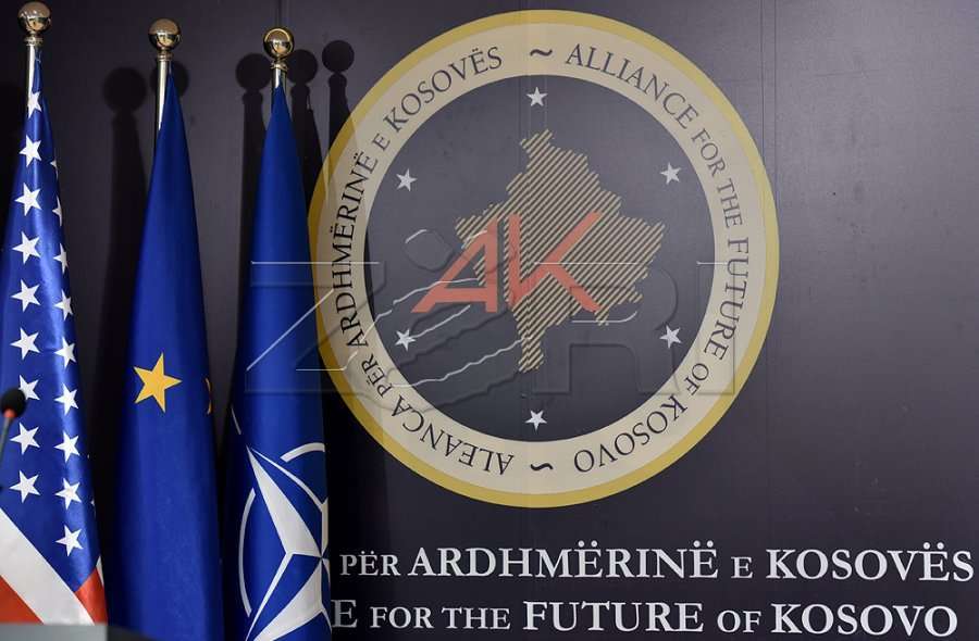 AAK-ja nënshkruan marrëveshje me PSHDK-në, garojnë në një listë në zgjedhjet e 14 shkurtit