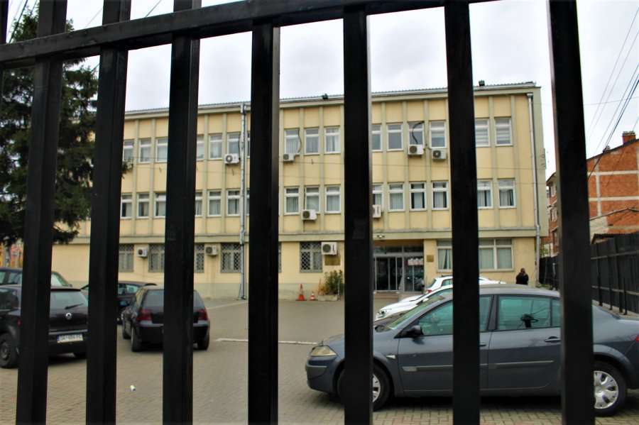 Paraburgim për prizrenasin, që sulmoi nënën dhe bashkëshorten e tij