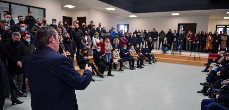 Hoti viziton Pejën, tregon platformën që ka LDK-ja për të rinjtë e kësaj komune