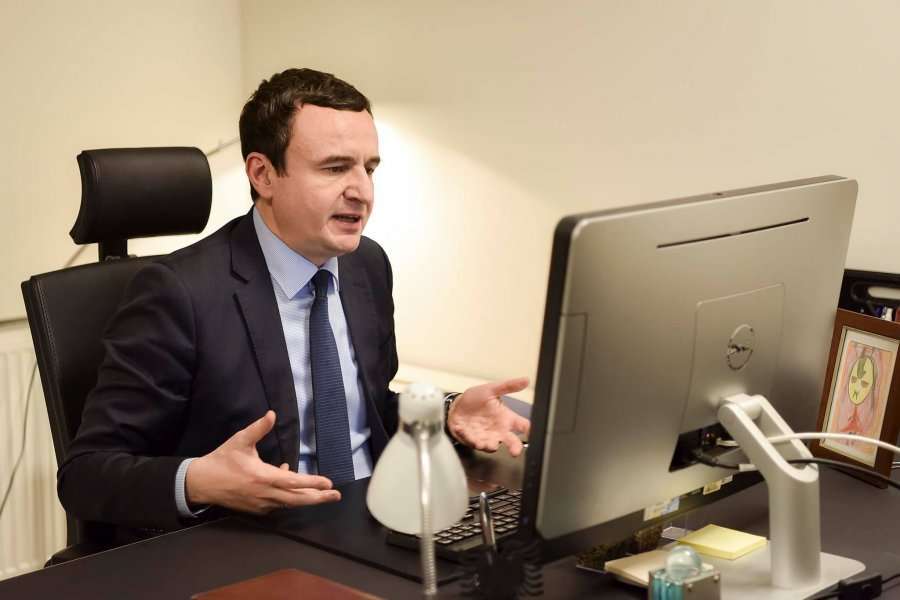 Kurti: Dialogu nuk duhet të ndërtohet mbi harta dhe rrotull tyre nuk duhet të ketë presidentë