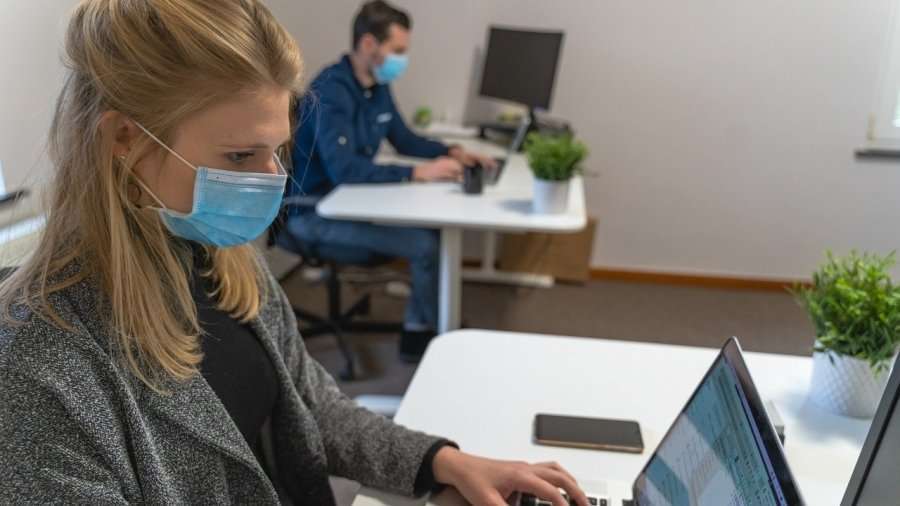 Për çfarë e përdorën evropianët internetin më 2020