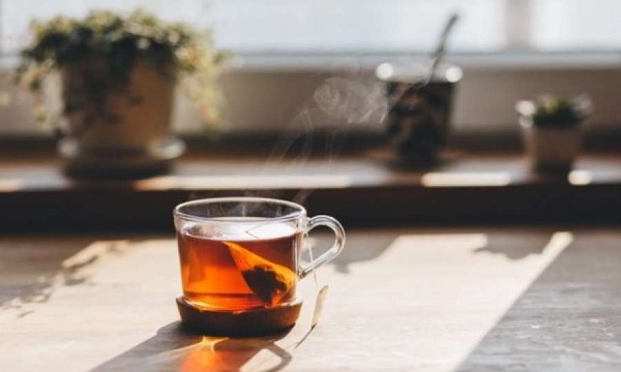 Një filxhan çaj i gjelbër ngadalëson inflamacionin