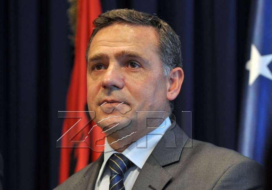 Isufi thotë se me AAK-në në Qeveri 1 miliard euro do të destinohen për rimëkëmbjen ekonomike